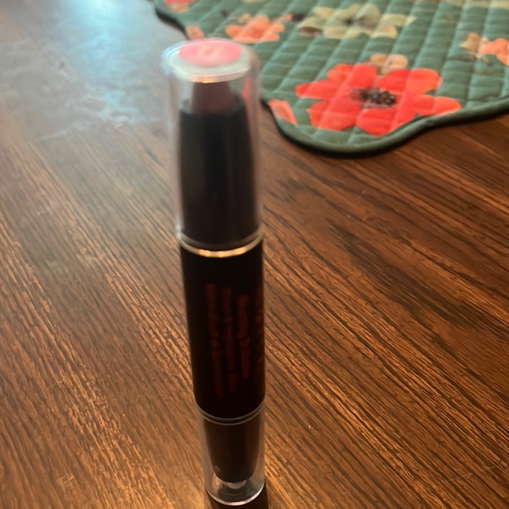 Mally blush and highlighter wand in feisty blush